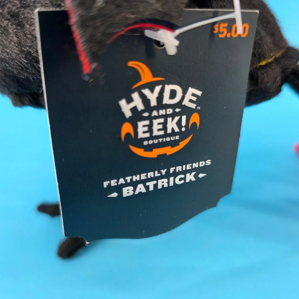 Target Hyde and Eek Halloween Featherly Friends Birds Batrick, Pawson, X-Ray Set